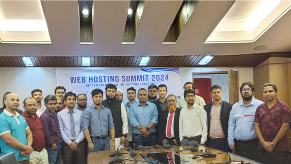 web-hosting-summit-2024-photo-1.jpg