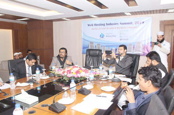 web hosting summit photo 7.jpg